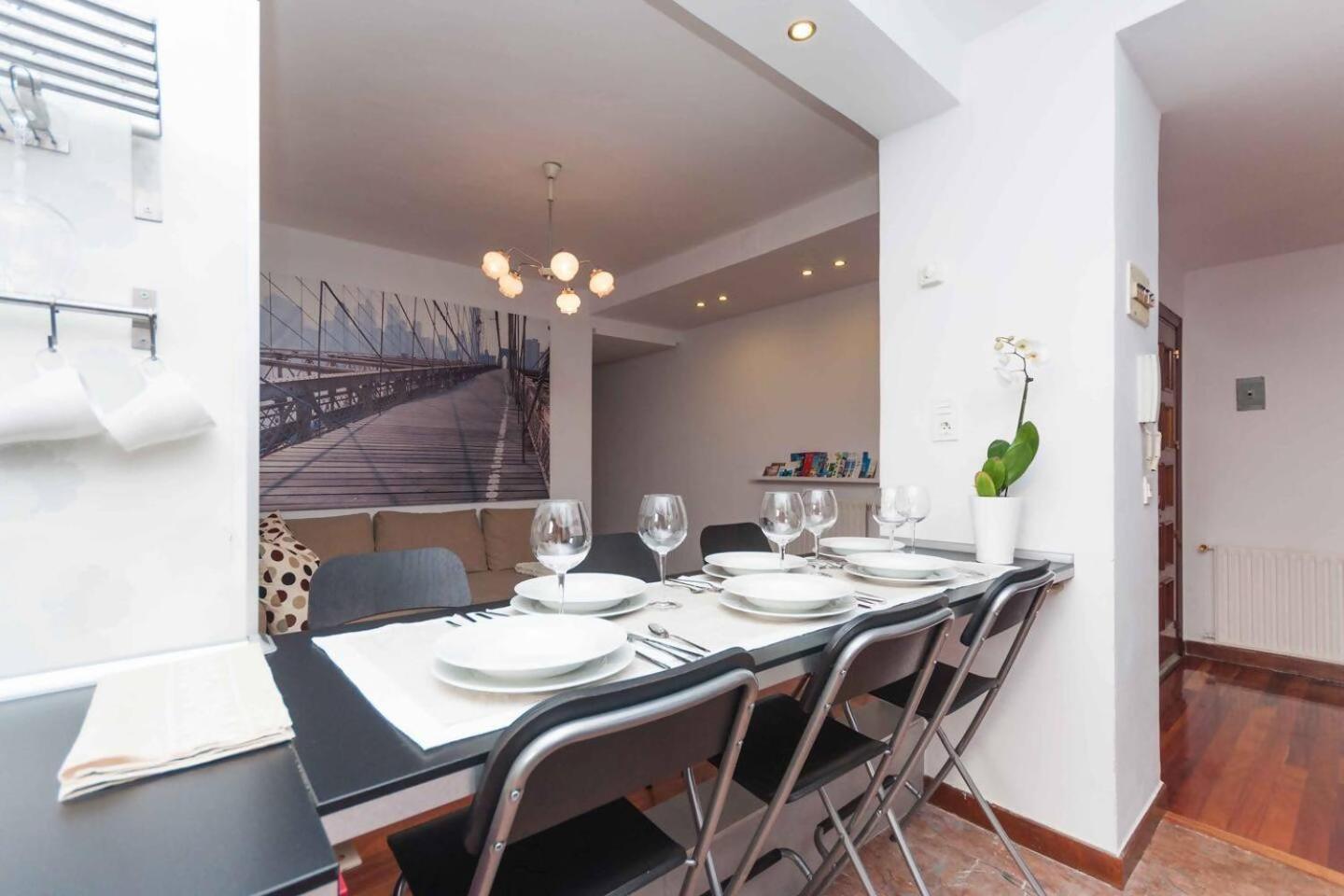 Apartamento Con Parking Privado Cerca De Zurriola San Sebastian Exterior photo